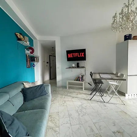 Lodi Nest - M3 Brenta Design Flat With Balcony - 10 Min Duomo-3