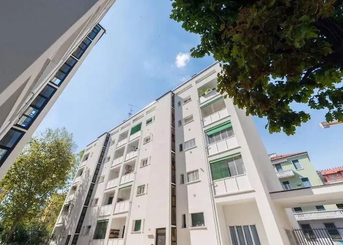 Cozy Apartment 1 Min From New Mm4 Argonne